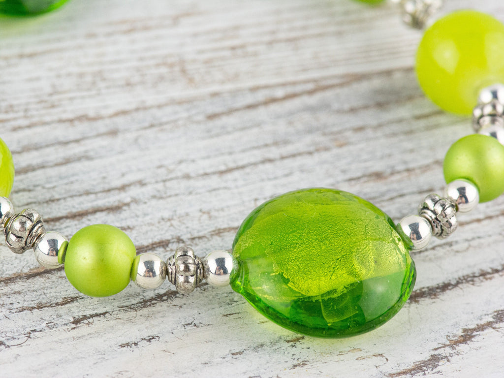 Green Apple Glass Beaded Stretch Bracelet / Chunky Bracelet / Handmade Jewelry