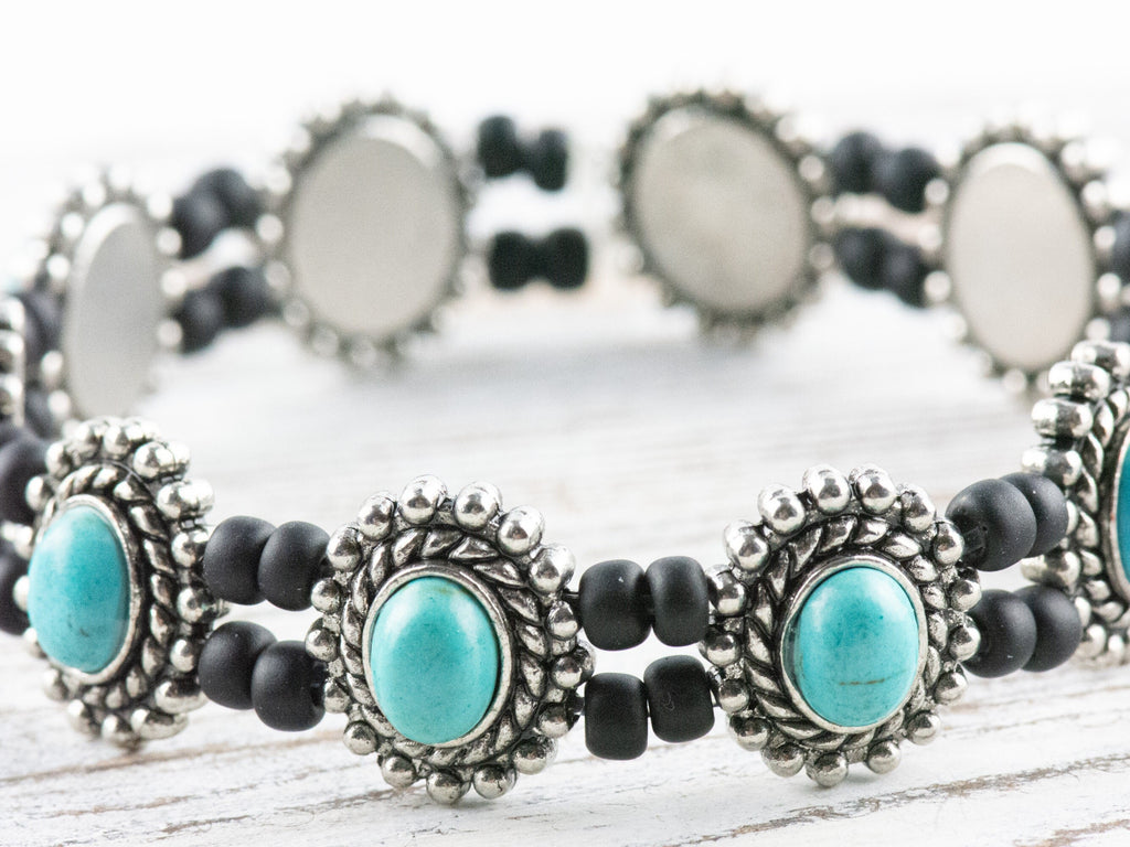 Turquoise Blue Howlite Oval Beaded Stretch Bracelet / Handmade Bracelet / Bohemian Jewelry