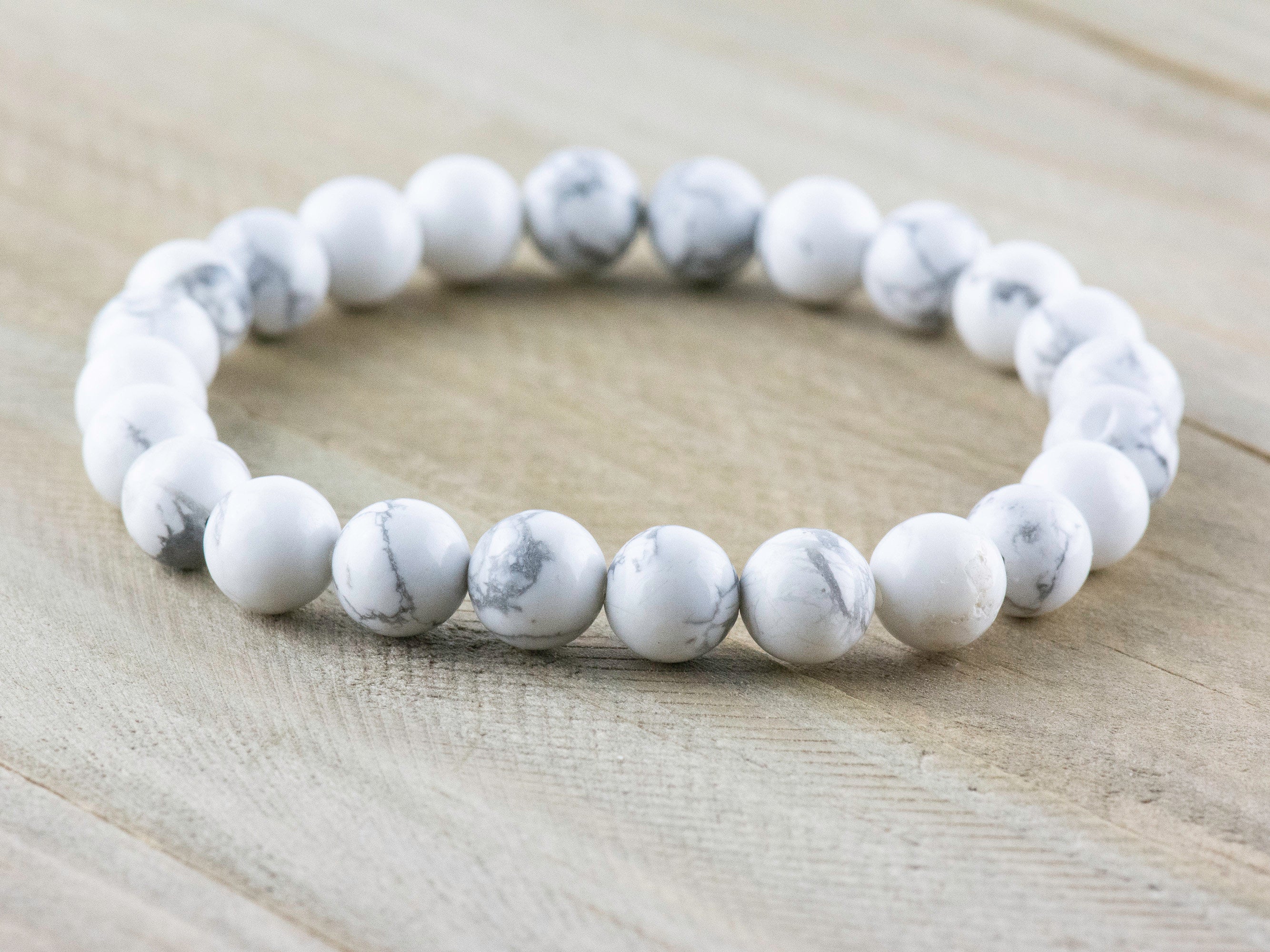 White Howlite Smooth Round Beaded Stretch Bracelet, Simple Unisex Semi-Precious Stone Jewelry, Handmade Natural Gemstone Fashion Accessories