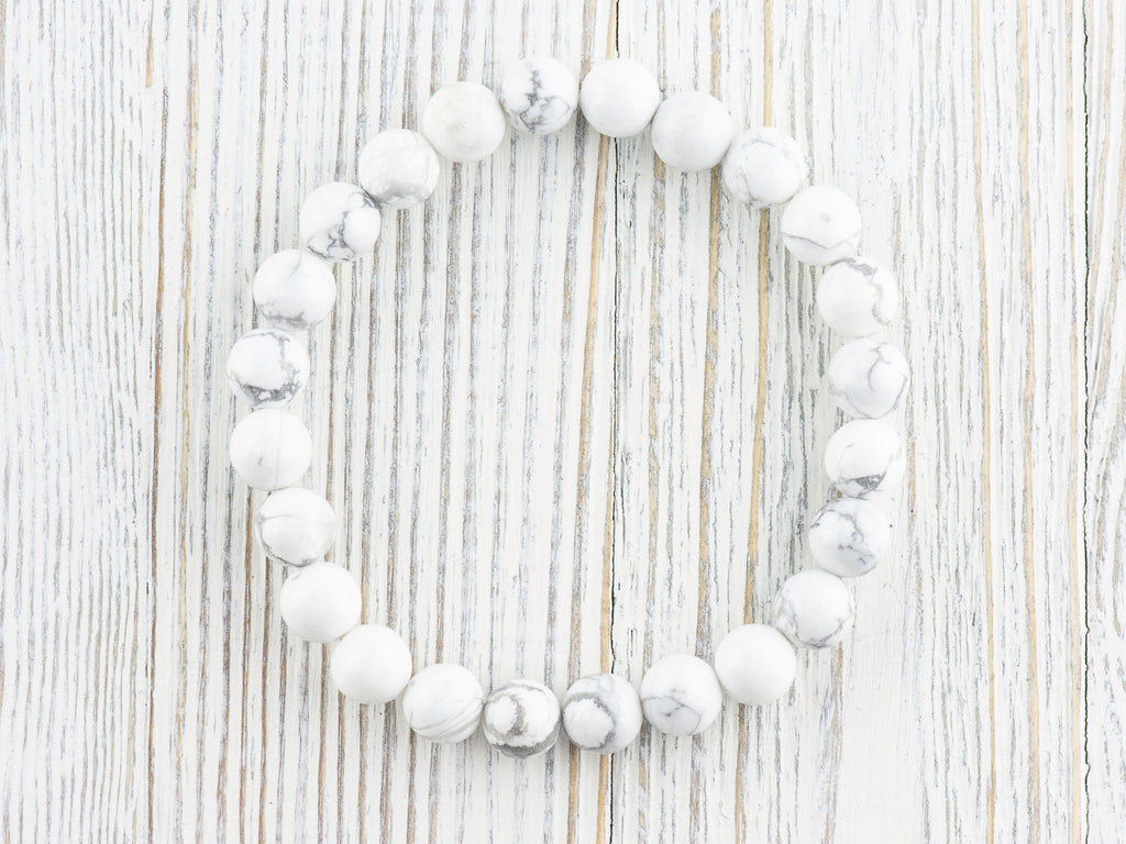 White Howlite Smooth Round Beaded Stretch Bracelet, Simple Unisex Semi-Precious Stone Jewelry, Handmade Natural Gemstone Fashion Accessories