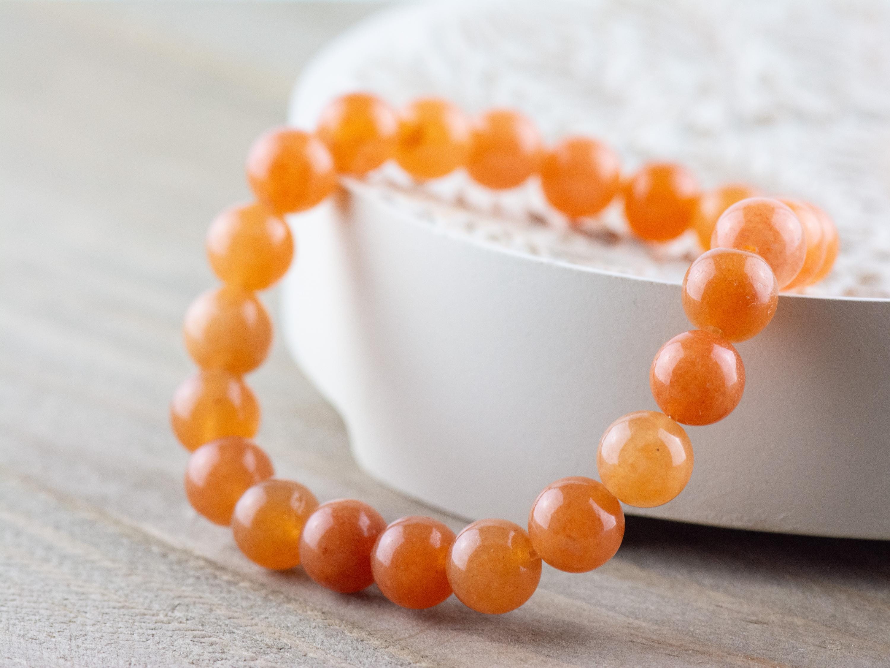 Red Aventurine Smooth Round Beaded Stretch Bracelet, Unisex Semi-Precious Stone Jewelry, Handmade Natural Gemstone Fashion Accessories