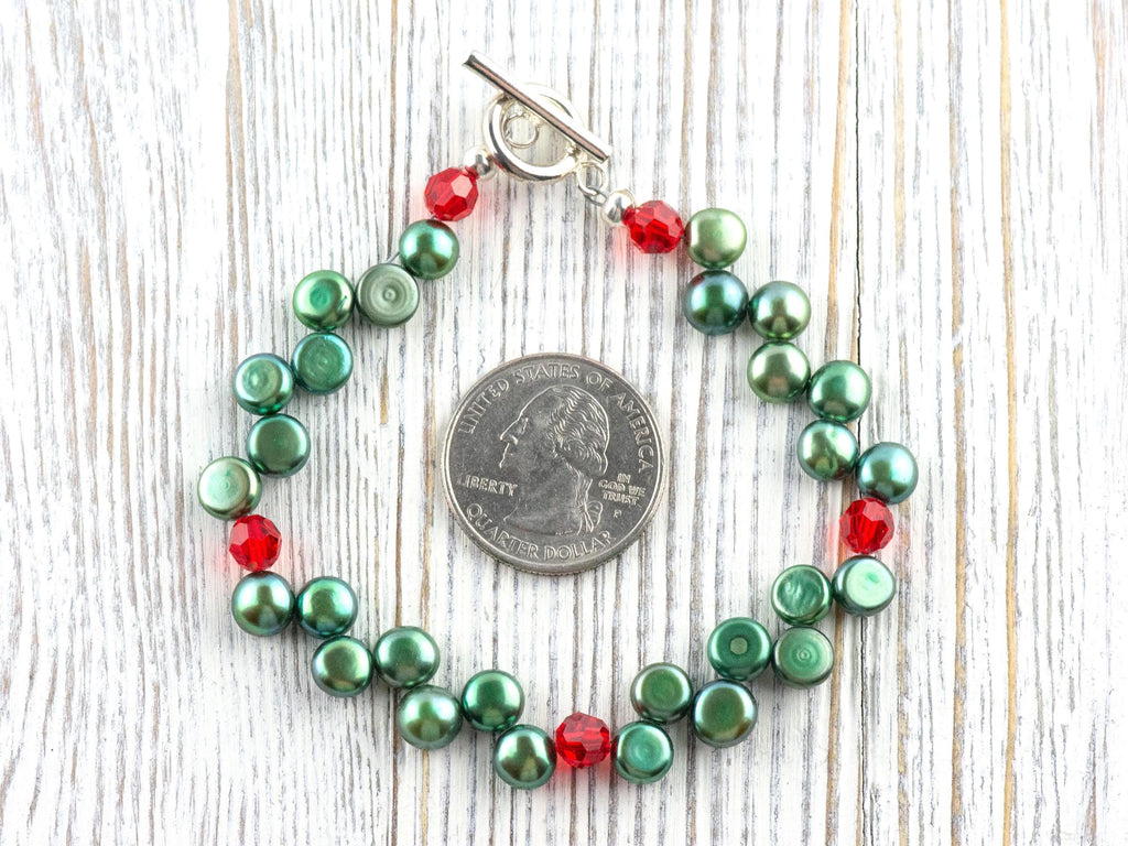 Green Freshwater Pearl and Red Crystal Christmas Bracelet • Holiday Jewelry • Mistletoe Bracelet