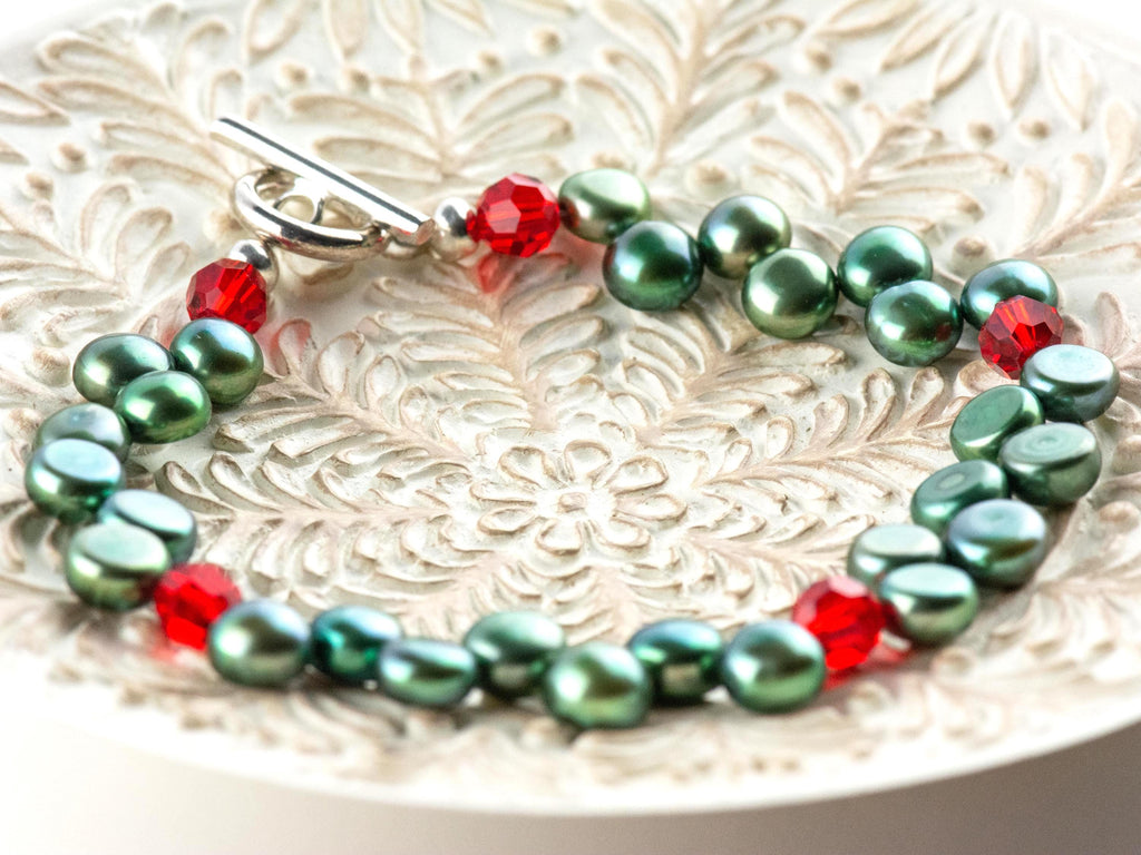 Green Freshwater Pearl and Red Crystal Christmas Bracelet • Holiday Jewelry • Mistletoe Bracelet