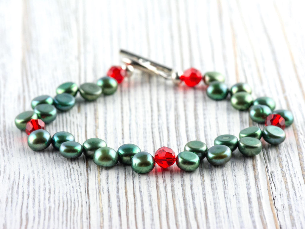 Green Freshwater Pearl and Red Crystal Christmas Bracelet • Holiday Jewelry • Mistletoe Bracelet