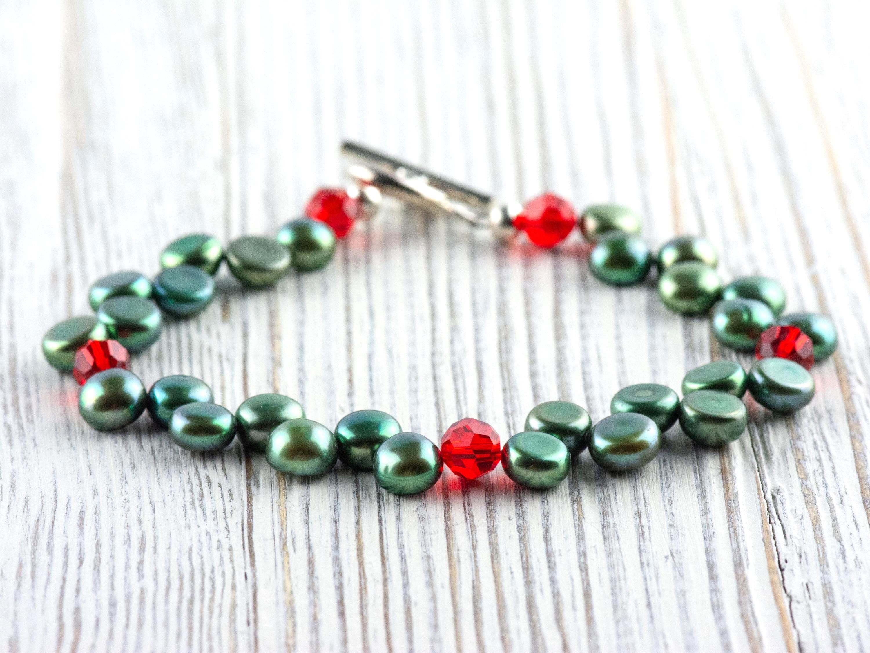 Green Freshwater Pearl and Red Crystal Christmas Bracelet • Holiday Jewelry • Mistletoe Bracelet