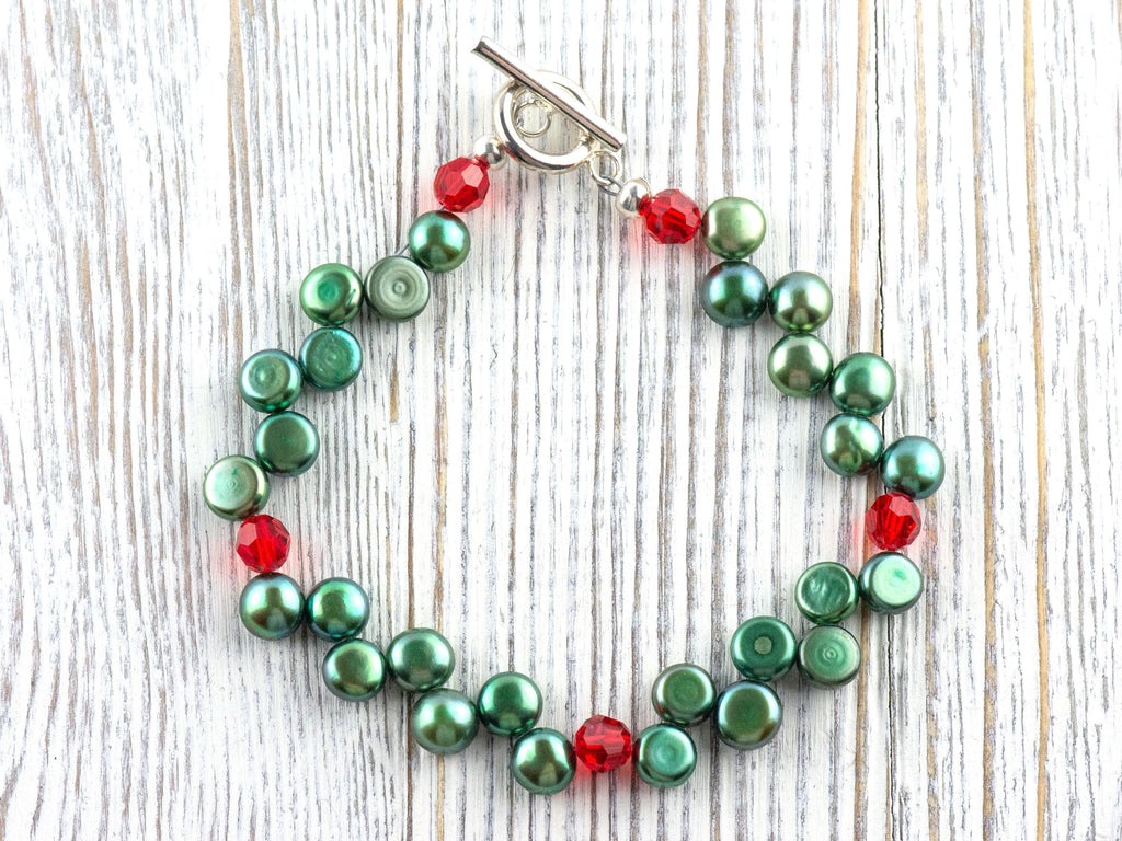 Green Freshwater Pearl and Red Crystal Christmas Bracelet • Holiday Jewelry • Mistletoe Bracelet